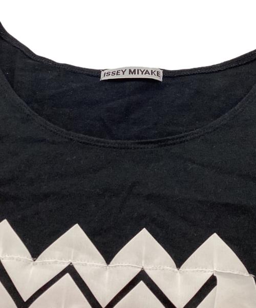 ISSEY MIYAKE（イッセイミヤケ）ISSEY MIYAKE (イッセイミヤケ) リボン貼り付けフレンチスリーブTシャツ ブラック サイズ:2の古着・服飾アイテム