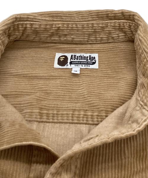 A BATHING APE（アベイシングエイプ）A BATHING APE (アベイシングエイプ) コーデュロイシャツ ベージュ サイズ:Mの古着・服飾アイテム