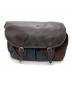 Barbour（バブアー）の古着「WAX LEATHER TARRAS CROSSBODY BAG　UBA0003NY91」｜ネイビー×ブラウン