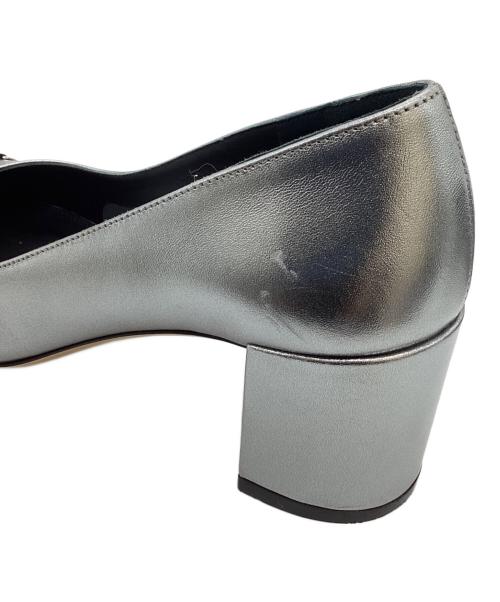 Salvatore Ferragamo（サルヴァトーレ フェラガモ）Salvatore Ferragamo (サルヴァトーレ フェラガモ) AVELLA パンプス　16287 シルバー サイズ:6 1/2の古着・服飾アイテム