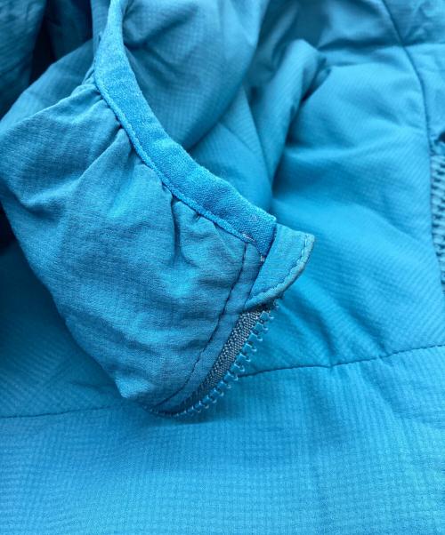 Patagonia（パタゴニア）Patagonia (パタゴニア) ナノエアライトハイブリッドフーディ ブルー サイズ:Mの古着・服飾アイテム