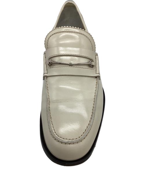 GUCCI（グッチ）GUCCI (グッチ) ビットローファー　286771 ホワイト サイズ:7 1/2の古着・服飾アイテム