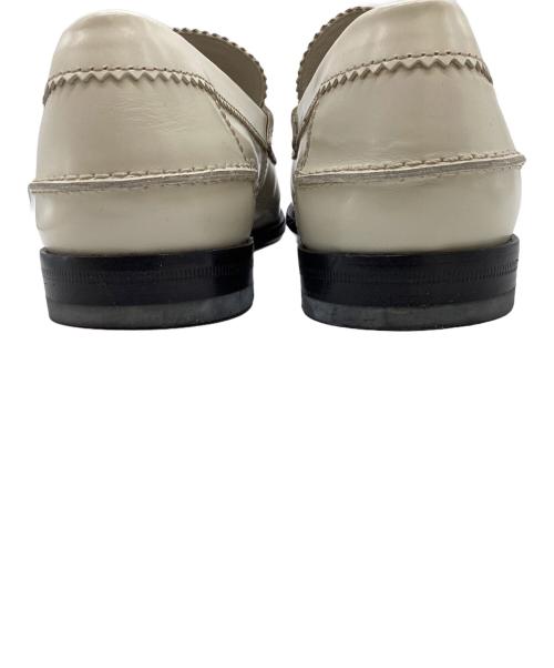 GUCCI（グッチ）GUCCI (グッチ) ビットローファー　286771 ホワイト サイズ:7 1/2の古着・服飾アイテム