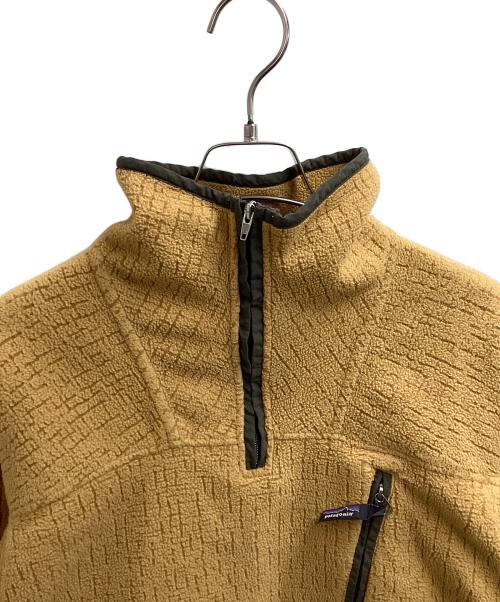 Patagonia（パタゴニア）Patagonia (パタゴニア) キメラジャケット/01年製  ゴールド サイズ:XSの古着・服飾アイテム