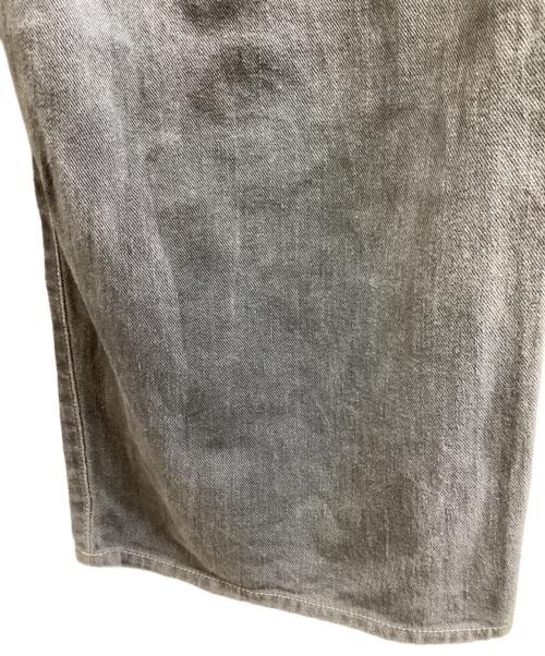 Graphpaper（グラフペーパー）Graphpaper (グラフペーパー) タックデニムパンツ　/　GL203-40161B-27 グレー サイズ:不明の古着・服飾アイテム