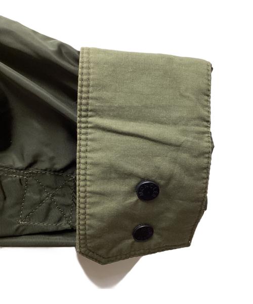 MONCLER（モンクレール）MONCLER (モンクレール) ANDERスナップボタンミリタリージャケット / 4162985 549NU オリーブの古着・服飾アイテム