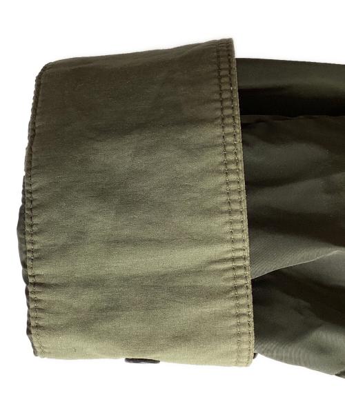 MONCLER（モンクレール）MONCLER (モンクレール) ANDERスナップボタンミリタリージャケット / 4162985 549NU オリーブの古着・服飾アイテム