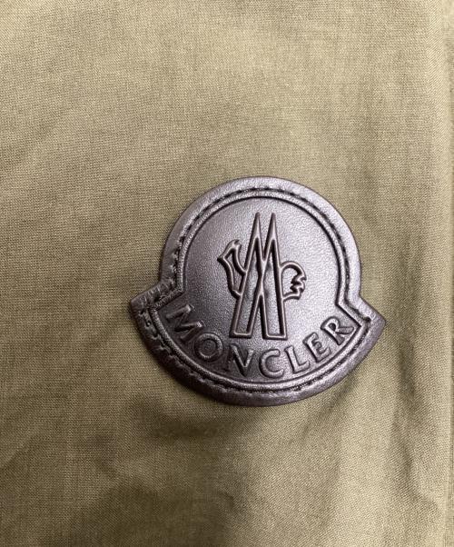 MONCLER（モンクレール）MONCLER (モンクレール) ANDERスナップボタンミリタリージャケット / 4162985 549NU オリーブの古着・服飾アイテム