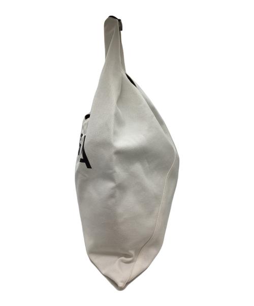 MM6 Maison Margiela（エムエムシックスメゾンマルジェラ）MM6 Maison Margiela (エムエムシックスメゾンマルジェラ) JAPANESE BAG SM TOTE / ジャパニーズバッグトート / S54WD0039 P4537 ホワイトの古着・服飾アイテム