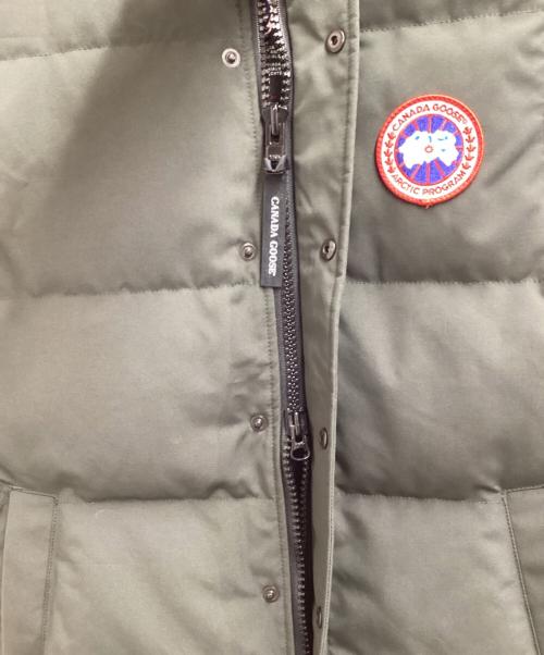 CANADA GOOSE（カナダグース）CANADA GOOSE (カナダグース) GARSON VEST（ギャルソンベスト）/ 4151M グレー サイズ:Sの古着・服飾アイテム