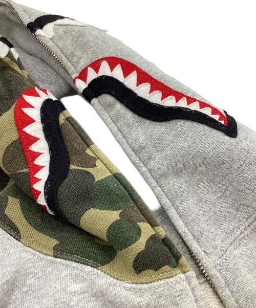 BAPE BY A BATHING APE（ベイプバイアベイシングエイプ）BAPE BY A BATHING APE (ベイプバイアベイシングエイプ) フルジップ シャークパーカー / 初期タグ  グレー サイズ:XLの古着・服飾アイテム