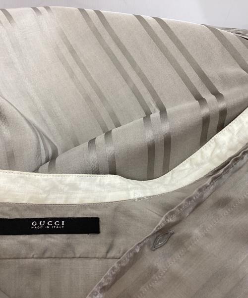 GUCCI（グッチ）GUCCI (グッチ) プルオーバーシルクシャツ　110086.Z6032 ベージュ サイズ:38の古着・服飾アイテム