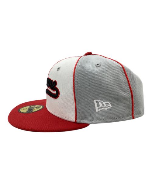 SUPREME（シュプリーム）Supreme  (シュプリーム) New Era  (ニューエラ) Piping Script Logo Cap / パイピングスクリプトロゴニューエラキャップ / 25SS レッド×ホワイト サイズ:7 1/4の古着・服飾アイテム