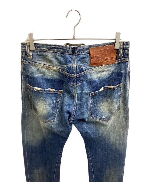 DSQUARED2（ディースクエアード）DSQUARED2 (ディースクエアード) ダメージ加工デニムパンツ / 71KA236 / 三崎商事 / 00s インディゴ サイズ:44の古着・服飾アイテム