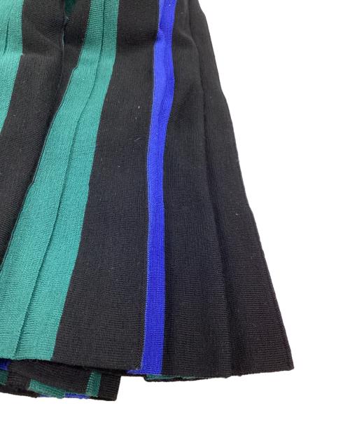 PS Paul Smith（ＰＳポールスミス）PS Paul Smith (ＰＳポールスミス) コントラストプリーツニットスカート / KR PS KW 0909 ブラック サイズ:Sの古着・服飾アイテム