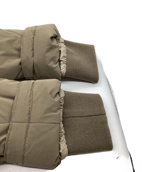 WOOLRICH（ウールリッチ）WOOLRICH (ウールリッチ) TOMORROW LAND (トゥモローランド) 別注ボウブリッジダウンコート　/　WWCPS2865　/　WWCPS2865 ベージュ サイズ:ＸＳの古着・服飾アイテム