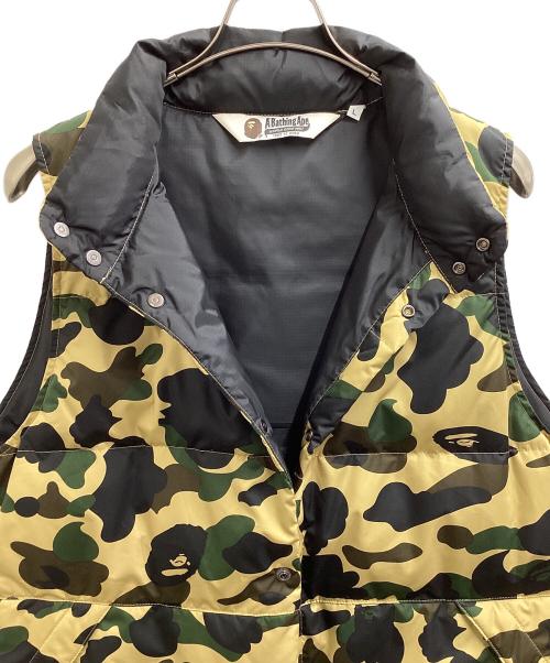 A BATHING APE（アベイシングエイプ）A BATHING APE (アベイシングエイプ) CAMO DOWN VEST ベージュ×ブラック サイズ:Lの古着・服飾アイテム