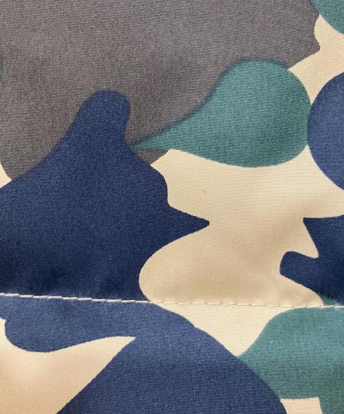 A BATHING APE（アベイシングエイプ）A BATHING APE (アベイシングエイプ) CAMO DOWN VEST ベージュ×ブラック サイズ:Lの古着・服飾アイテム