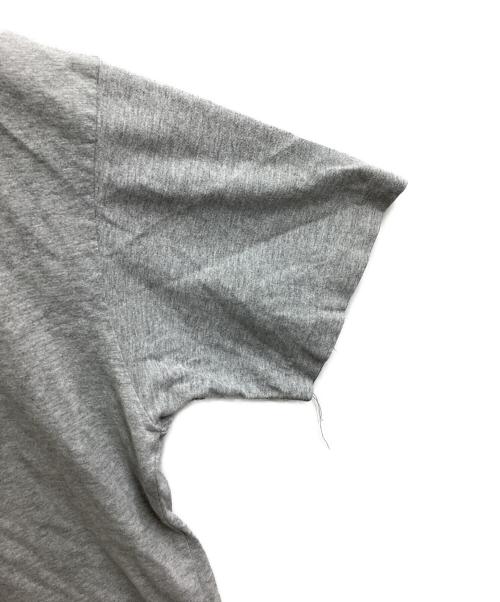 PLAY COMME des GARCONS（プレイコムデギャルソン）PLAY COMME des GARCONS (プレイコムデギャルソン) Tシャツ / AZ-T095 グレー サイズ:XLの古着・服飾アイテム