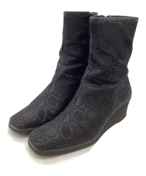 Salvatore Ferragamo（サルヴァトーレ フェラガモ）Salvatore Ferragamo (サルヴァトーレ フェラガモ) アンクルブーツ ブラック サイズ:6の古着・服飾アイテム