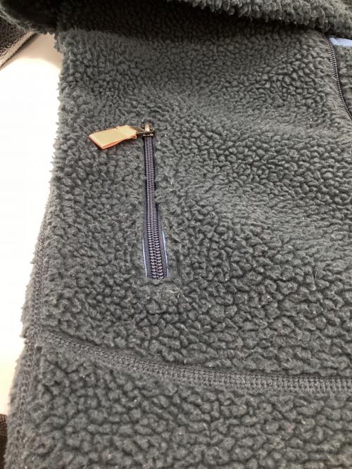 Patagonia（パタゴニア）Patagonia (パタゴニア) CLASSIC RETRO-X JACKET　/　23074FA19 ネイビー サイズ:XSの古着・服飾アイテム