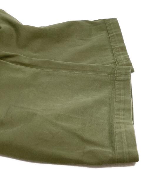 MARKAWARE（マーカウェア）MARKAWARE (マーカウェア) PLEATED WIDE TROUSERS ORGANIC COTTON TWILL / プリーツ入りワイドパンツ　オーガニックコットンツイル / 	A22D-03PT020 グリーン サイズ:2の古着・服飾アイテム