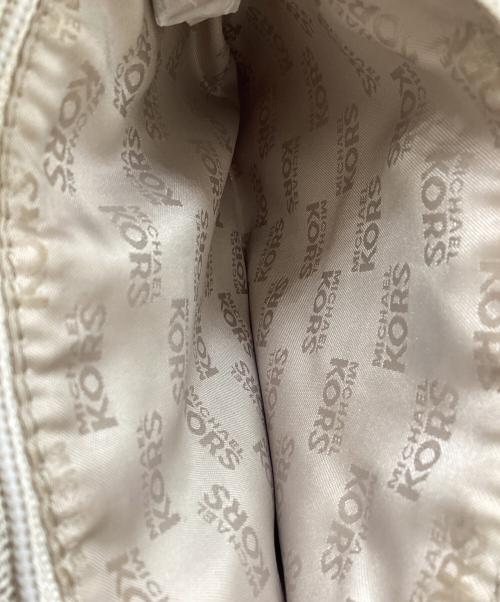 MICHAEL KORS（マイケル・コース）MICHAEL KORS (マイケル・コース) ショルダーバッグ ベージュの古着・服飾アイテム