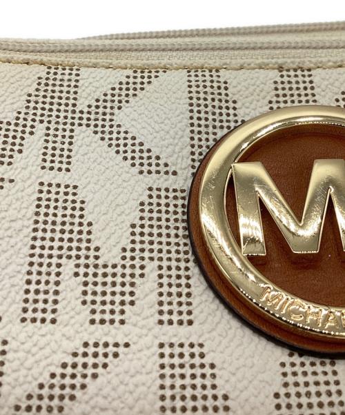 MICHAEL KORS（マイケル・コース）MICHAEL KORS (マイケル・コース) ショルダーバッグ ベージュの古着・服飾アイテム