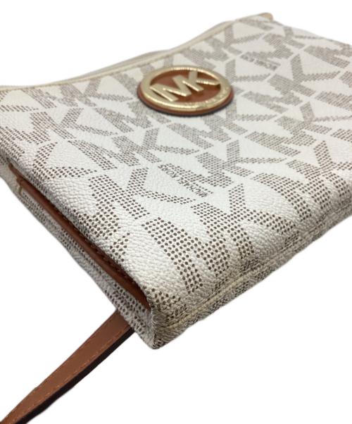 MICHAEL KORS（マイケル・コース）MICHAEL KORS (マイケル・コース) ショルダーバッグ ベージュの古着・服飾アイテム