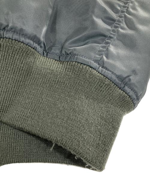 AVIREX（アヴィレックス）AVIREX (アヴィレックス) ANGLERS BIGJOHN 別注MA-1ジャケット グリーン サイズ:Ｍの古着・服飾アイテム