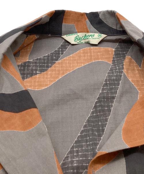 BACKERS（バッカーズ）BACKERS (バッカーズ) トライバルカモ柄シャツジャケット / GARMENTS グレー×オレンジ サイズ:Mの古着・服飾アイテム