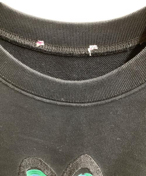 maison kitsune（メゾンキツネ）MAISON KITSUNE (メゾンキツネ) EMBROIDERED CREW SWEAT / EU00351KM0015 ブラック サイズ:-の古着・服飾アイテム