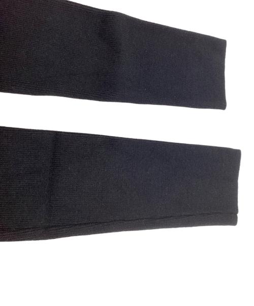 i:e BY OJOS（アイ・イー・バイ・オホス）i:e BY OJOS (アイ・イー・バイ・オホス) FLUID KNIT TOP ブラック サイズ:-の古着・服飾アイテム