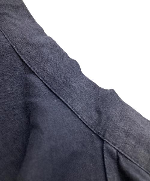 HOMME PLISSE ISSEY MIYAKE（オム プリッセ イッセイ ミヤケ）HOMME PLISSE ISSEY MIYAKE (オム プリッセ イッセイ ミヤケ) 半袖シャツ / HP08-FJ018 ネイビー サイズ:3の古着・服飾アイテム