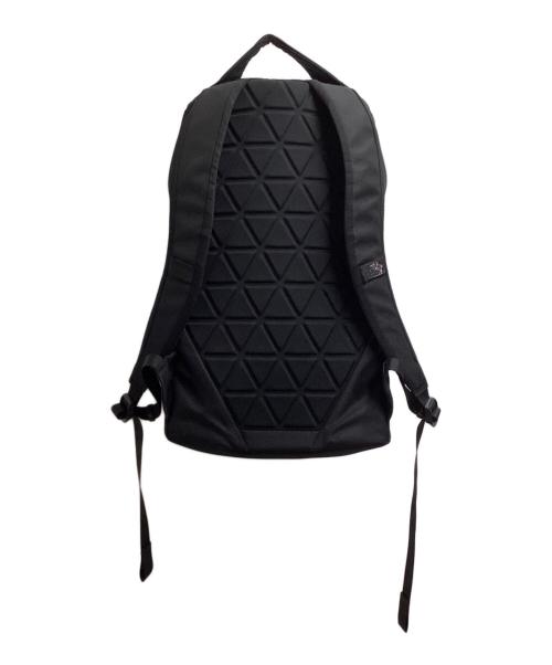 THE NORTH FACE（ザ ノース フェイス）THE NORTH FACE (ザ ノース フェイス) Shuttle Daypack Slim / NM82215 ブラックの古着・服飾アイテム