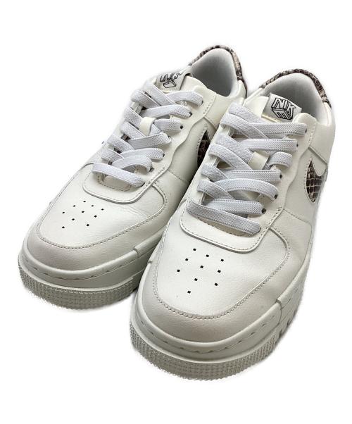 NIKE（ナイキ）NIKE (ナイキ) GS Dunk Low ホワイト×グレー サイズ:24の古着・服飾アイテム