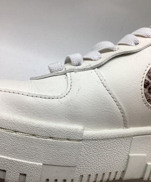 NIKE（ナイキ）NIKE (ナイキ) GS Dunk Low ホワイト×グレー サイズ:24の古着・服飾アイテム