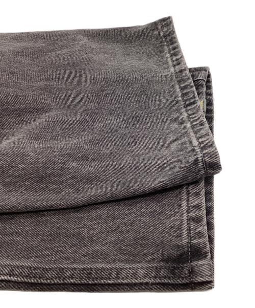 LEVI'S（リーバイス）LEVI'S (リーバイス) デニムパンツ　/　A7488-0014 グレー サイズ:W24L32の古着・服飾アイテム