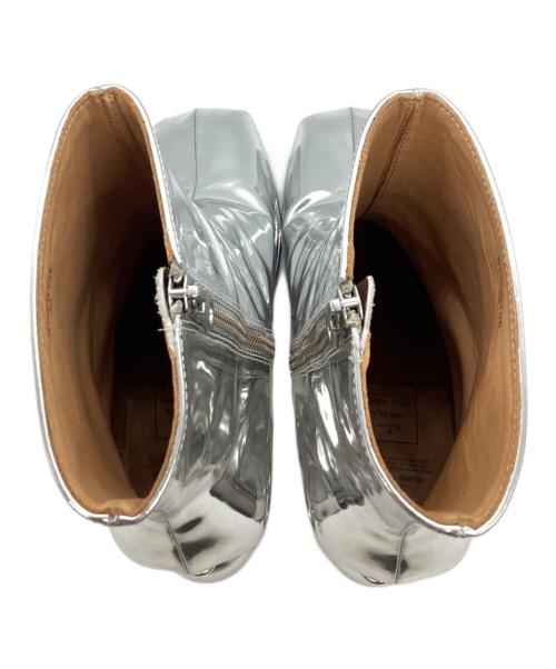 Maison MIHARA YASUHIRO（メゾン ミハラ ヤスヒロ）Maison MIHARA YASUHIRO (メゾン ミハラ ヤスヒロ) Duck Heel Boots / ダックヒールブーツ / B13FW705 シルバー サイズ:40の古着・服飾アイテム