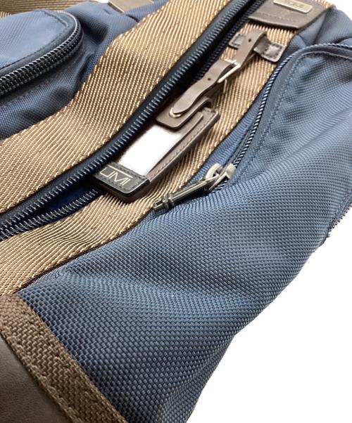 TUMI（トゥミ）TUMI (トゥミ) Alpha Bravo Monterey Sling ネイビーの古着・服飾アイテム
