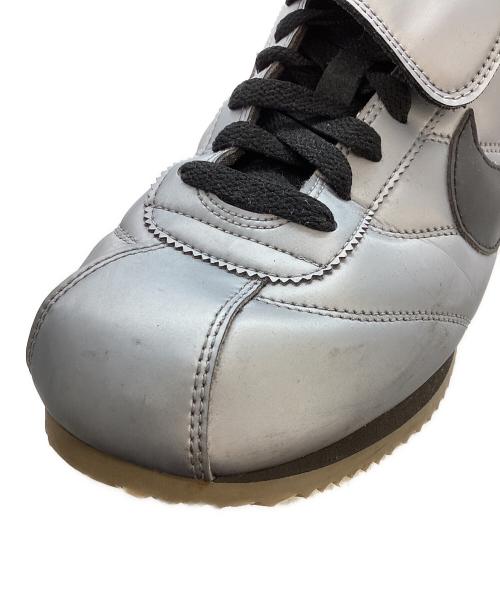 NIKE（ナイキ）NIKE (ナイキ) CORTEZ SE MTLC / HQ3490-099 グレー サイズ:27.5cmの古着・服飾アイテム