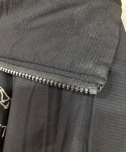 ARC'TERYX（アークテリクス）ARC'TERYX (アークテリクス) Atom Hoody ブラック サイズ:Mの古着・服飾アイテム