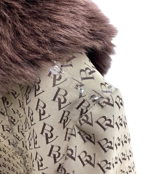 BOTTEGA VENETA（ボッテガベネタ）BOTTEGA VENETA (ボッテガベネタ) BV柄 スパンコールファージャケット ベージュ サイズ:42の古着・服飾アイテム