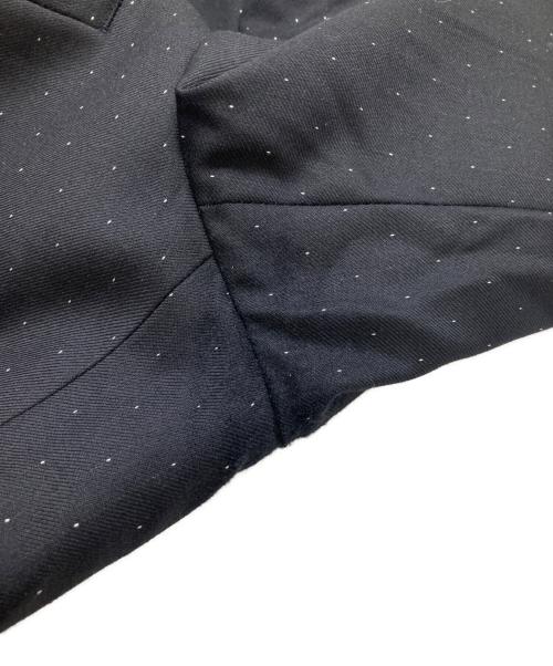 EMPORIO ARMANI（エンポリオ アルマーニ）EMPORIO ARMANI (エンポリオ アルマーニ) セットアップスーツ / V1V16E V1131 ブラック サイズ:48の古着・服飾アイテム