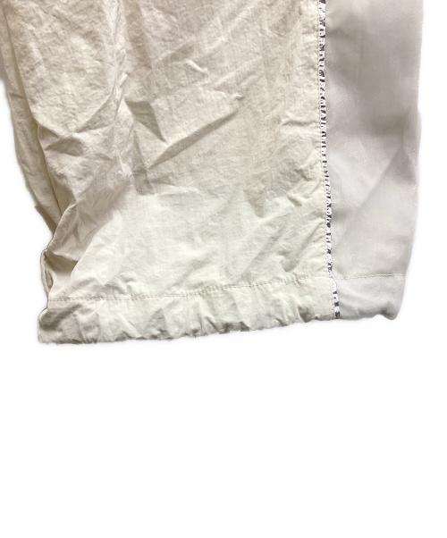 UMBRO（アンブロ）UMBRO (アンブロ) ROSE BUD (ローズバッド) トラックパンツ / 601-5130005 ベージュ サイズ:FREEの古着・服飾アイテム