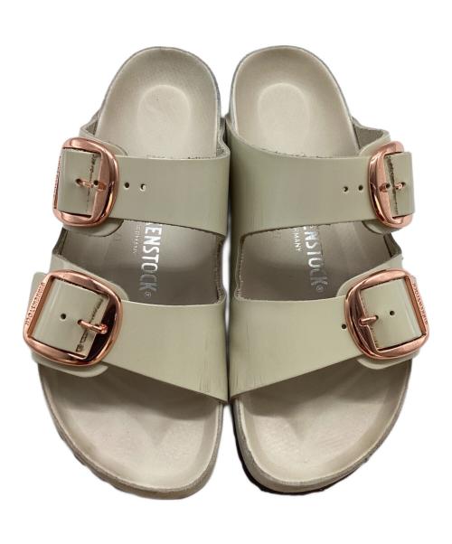 BIRKENSTOCK（ビルケンシュトック）BIRKENSTOCK (ビルケンシュトック) Arizona Big Buckle / アリゾナ ビッグバックル ベージュ サイズ:25cmの古着・服飾アイテム
