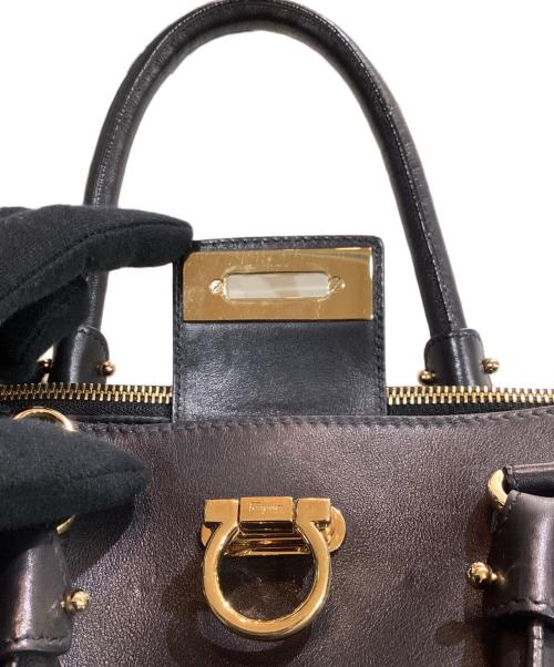 Salvatore Ferragamo（サルヴァトーレ フェラガモ）Salvatore Ferragamo  (サルヴァトーレ フェラガモ) Gancini tote bag / ガンチーニトートバッグ ネイビーの古着・服飾アイテム