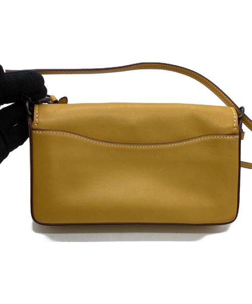 COACH（コーチ）COACH (コーチ) ディンキーショルダーバッグ　/　20215 イエローの古着・服飾アイテム