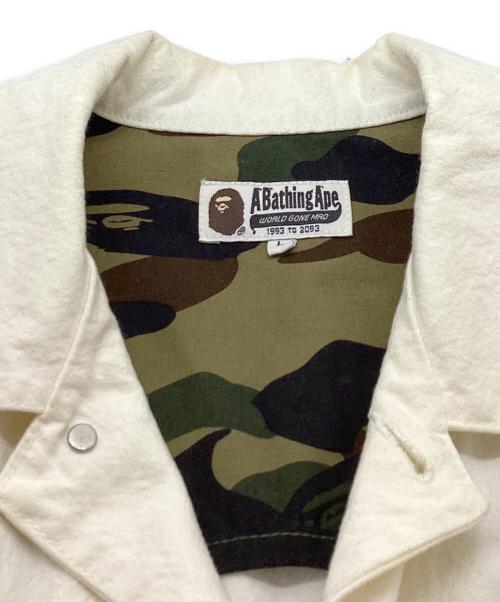 A BATHING APE（アベイシングエイプ）A BATHING APE (アベイシングエイプ) RELAXED FIT COVERALL JAKET / リラックスフィットカバーオールジャケット / 001LJH801023M アイボリー サイズ:Lの古着・服飾アイテム