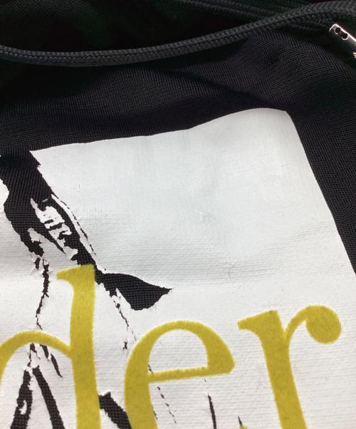 ALEXANDER McQUEEN（アレキサンダーマックイーン）ALEXANDER McQUEEN (アレキサンダーマックイーン) プリントフーディー　/　QTZ45 ブラック サイズ:Mの古着・服飾アイテム
